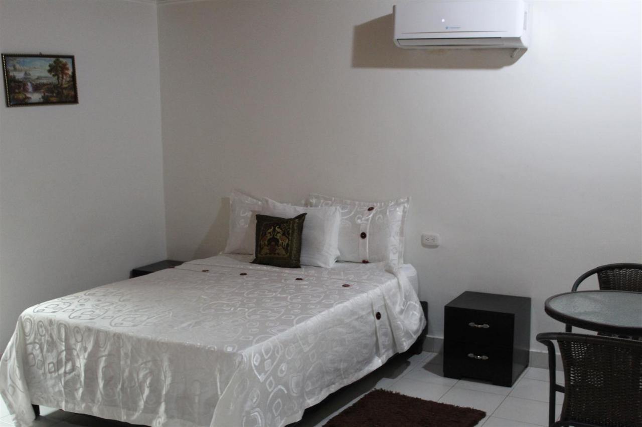 Hotel Costa Bahia Cartagena Exterior photo